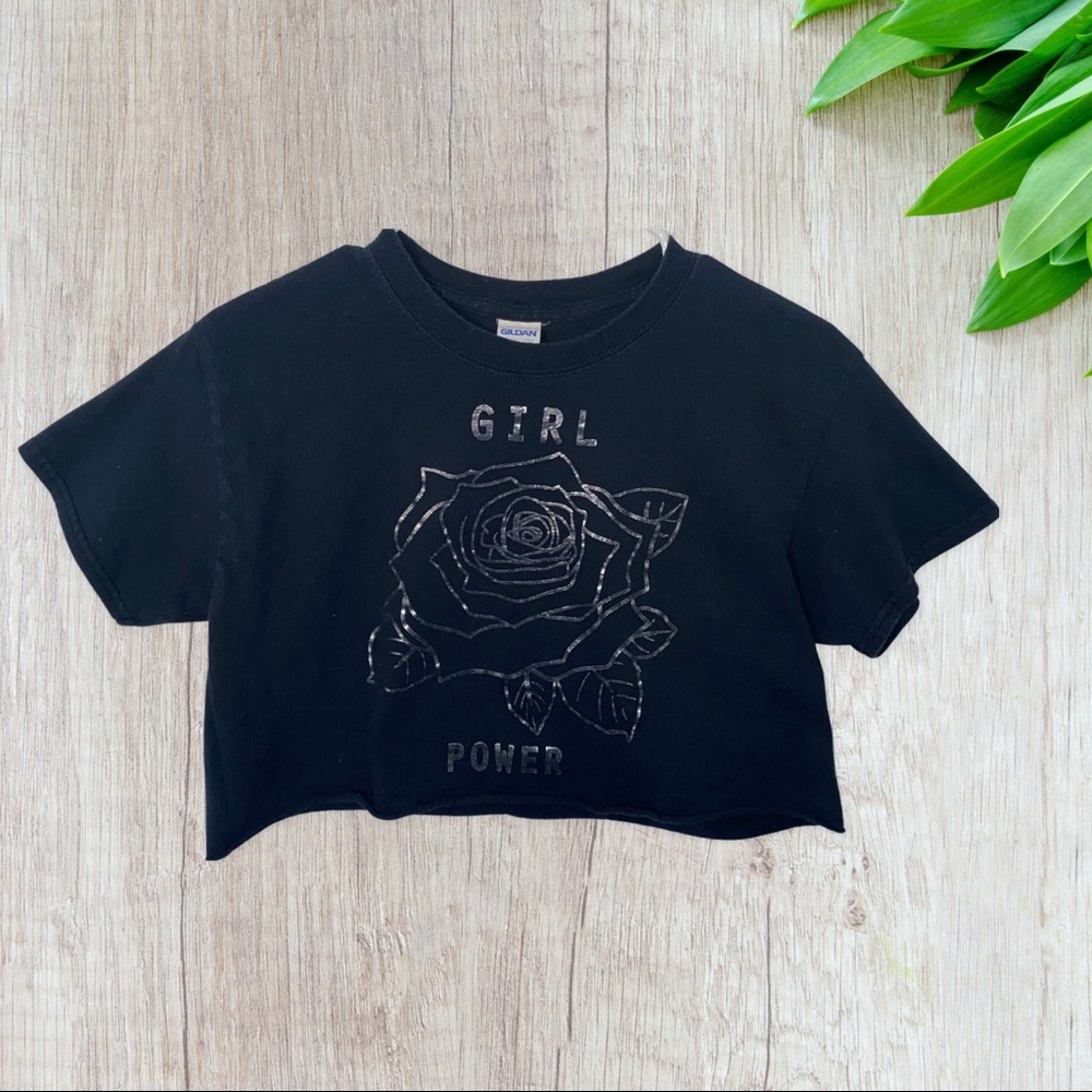 Girl power crop